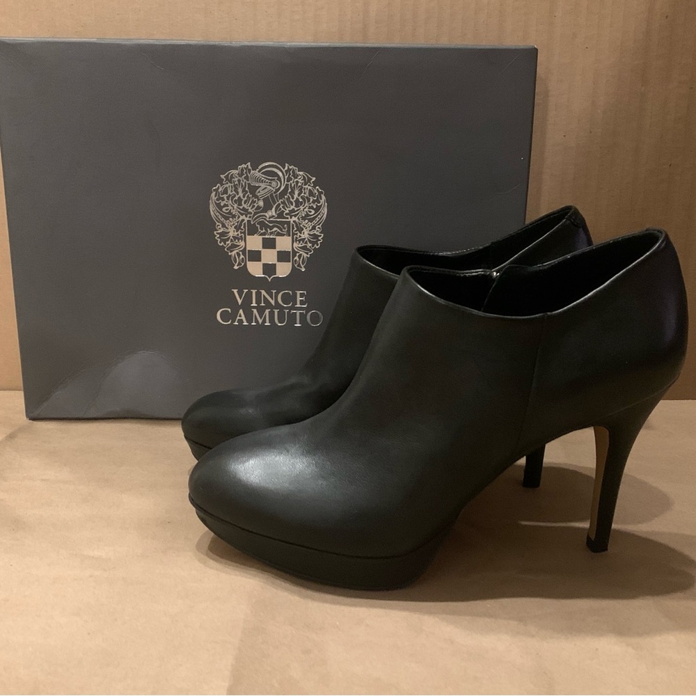 Vince Camuto Platform heel